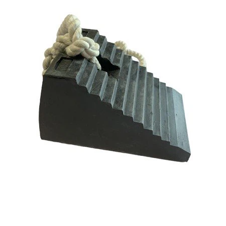 ACT20002-RubberWheelChocks (3)